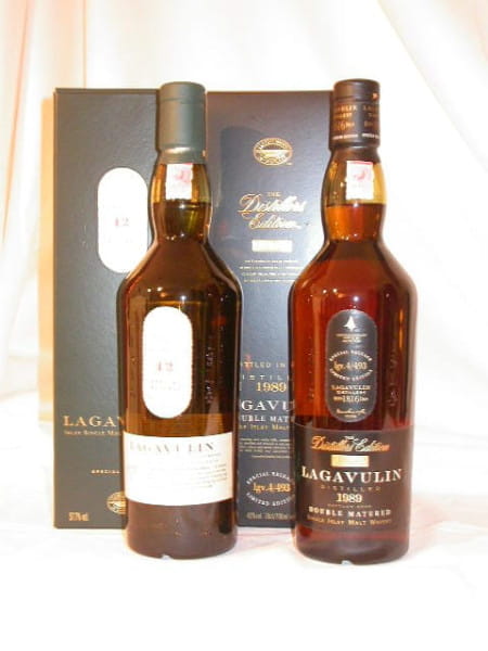 Lagavulin Pack 12 Jahre 2005 u. DE 1989/2005 2x 0,7l