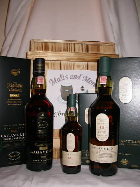 Lagavulin Christmas Box - The Triple