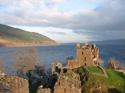 Urquhart Castle on Loch Ness 90 x 60 cm on canvas