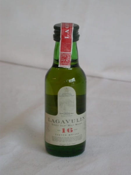 Lagavulin 16 Jahre 43%vol. 0,05l