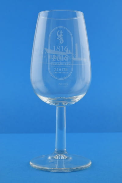 Lagavulin-Nosing-Glas-Vorderseite.jpg