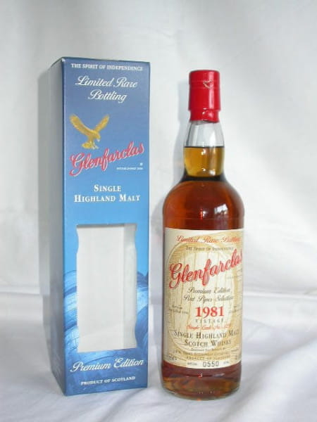 Glenfarclas 1981/2004 Port Selection Pipes 46% vol. 0,7l